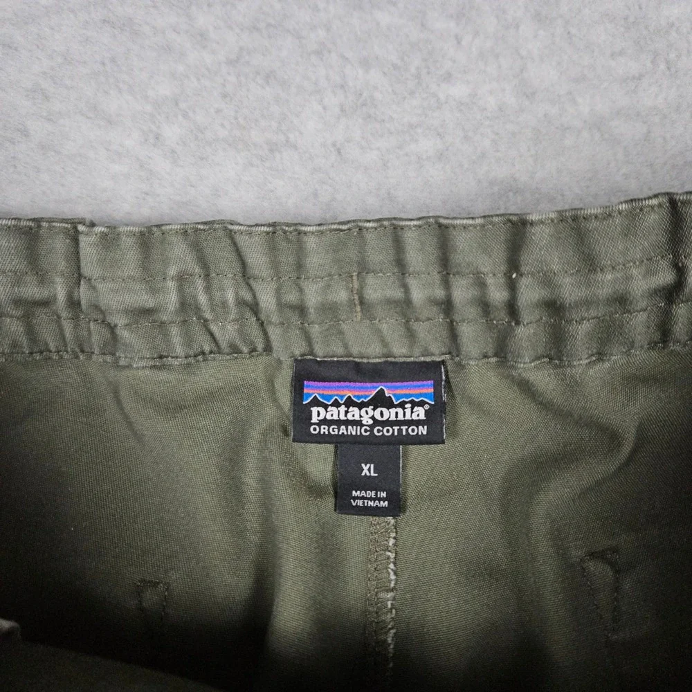 Patagonia (Men's XL) Green Traveler Twill Joggers Mahnya GI Cotton Hiking Pants